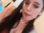 Diciottenne italiana tettona TikTok