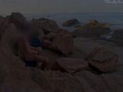 Bea scopa con Gently in spiaggia tradendo il fidanzato