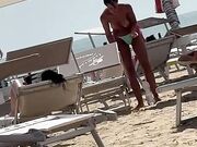 Milf fica al mare in topless