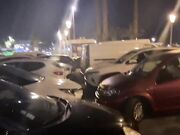 Passeggata con pompino a sconosciuto nel parcheggio