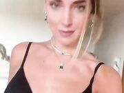 Chiara Ferragni ha voglia di mettersi in mostra