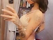 Mietta bella gnocca italiana tatuata