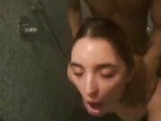 Ragazza italiana scopata da cazzo nero in sauna