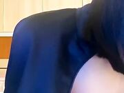 Studentessa italiana con belle pere si masturba in live