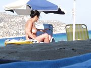 Matura in topless al mare