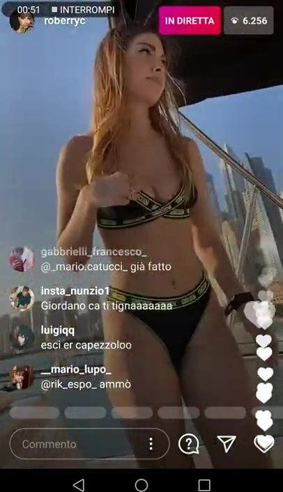 Roberryc twerka in live instagram in barca a Dubai Solopornoitaliani 