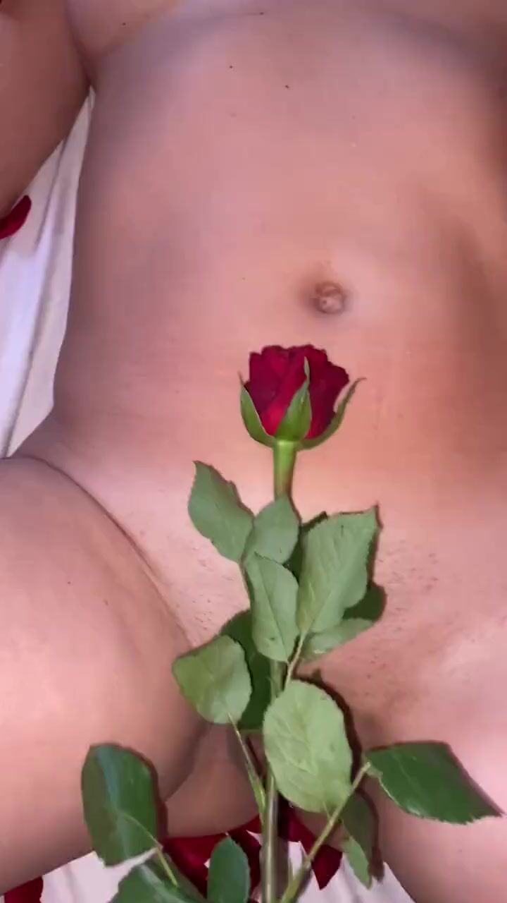 Dimmelo con un fiore Solopornoitaliani foto