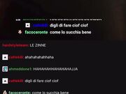 Pompino in diretta e sputazzo in faccia